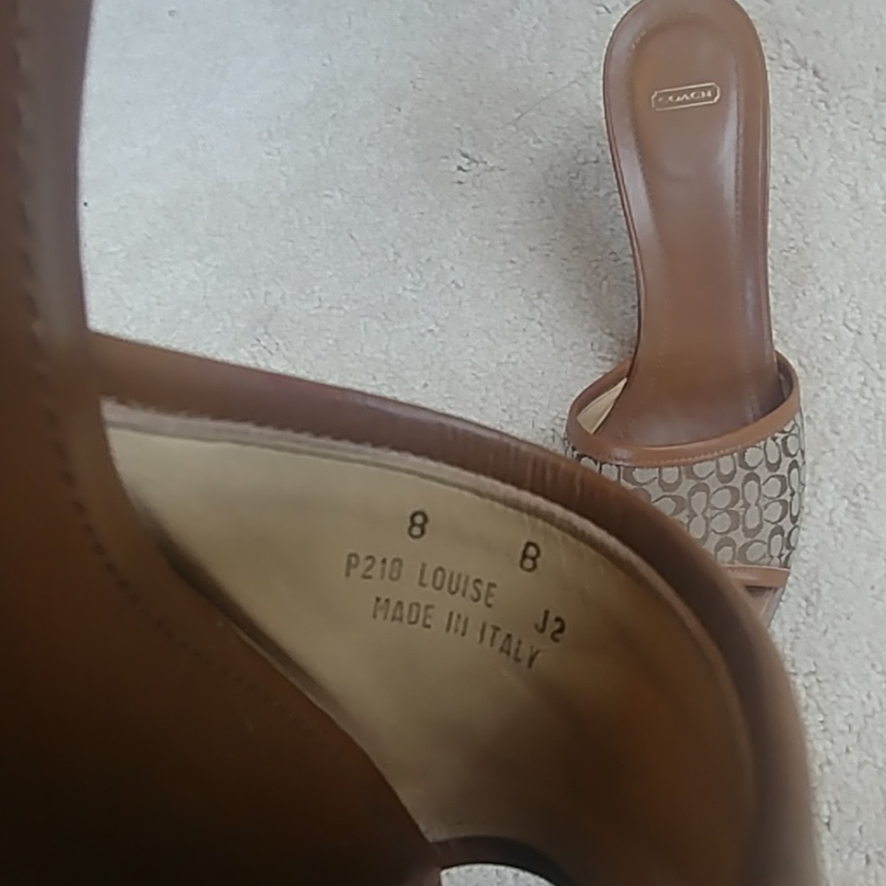 Coach Heels - Picture 5 of 5